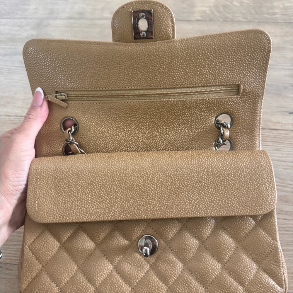 CHANEL Classic Medium Double Flap Caramel - Picture 7 of 12